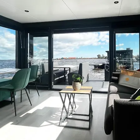 Holiday home Prachtzicht By Droomvilla Uitgeest