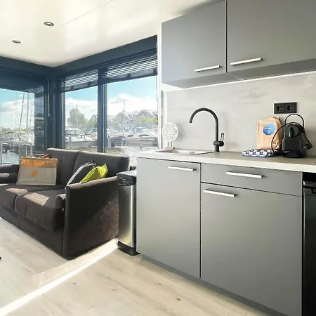 Holiday home Prachtzicht By Droomvilla *